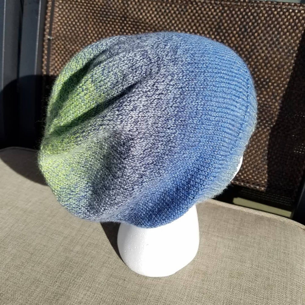 Gradient slouch beanie - Picture 4 of 4